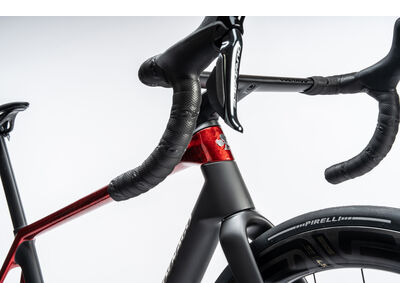 Colnago C72 Disc 2026 Carbon Road Race Bike with Dura Ace Di2, ENVE 4.5 SES click to zoom image