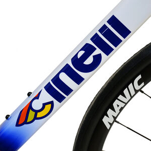 Cinelli Pressure ADR 105 Di2/Ksyrium30 Bike click to zoom image