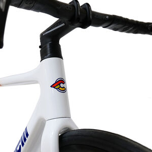 Cinelli Pressure ADR 105 Di2/Ksyrium30 Bike click to zoom image