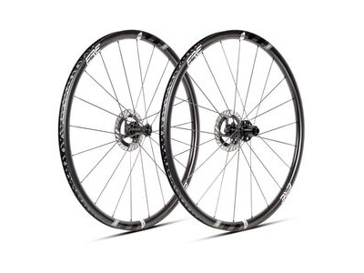 ERE Research Genus II SL30-R Carbon wheels Shimano HG Team Edition  click to zoom image