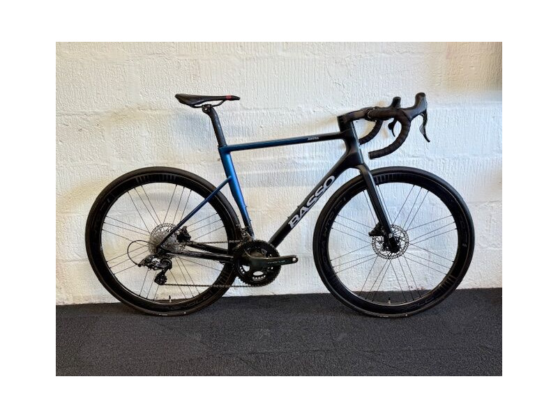 Basso Astra Chorus 12x Bora WTO Chameleon click to zoom image