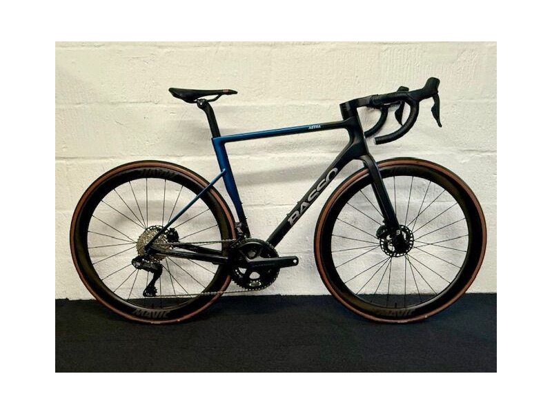 Basso Astra Ultegra Di2 Cosmic SL45 click to zoom image