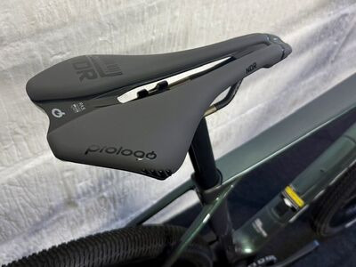 Basso Palta III GRX 12x Graff Aero 48 Galaxy Dream click to zoom image