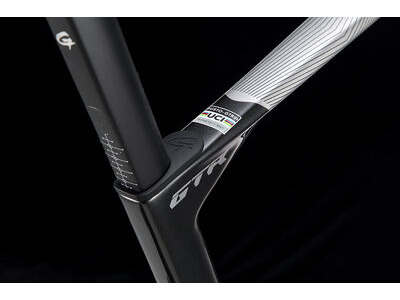 Gusto GTR Sport TE - Shimano 105 Di2 12 Speed click to zoom image