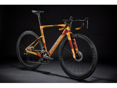 Gusto GTR Pro TE- Shimano Ultegra Di2 12 Speed click to zoom image